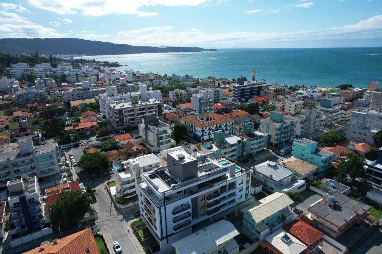 Adra 106 - Apartamento No Centro De Bombinhas - Rooftop Com Piscina E Academia - A Poucos Metros Da Praia - Exteriör bild